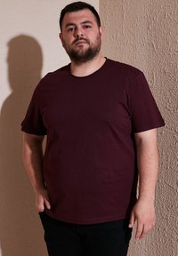 Buratti PLUS SIZE - Basic póló - bordeaux
