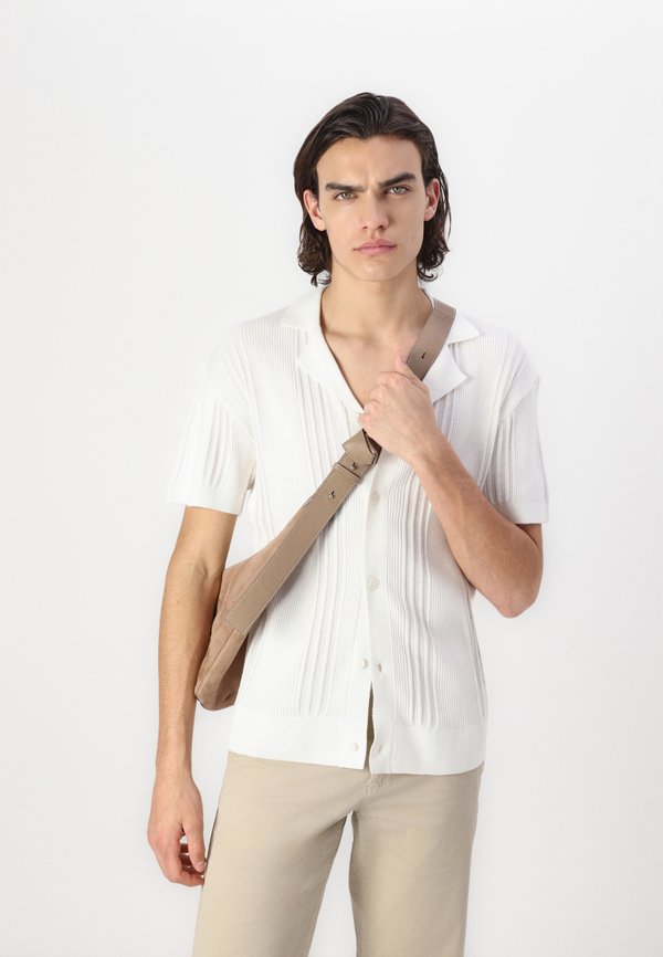 RELAXED STRUCTURE SHIRT - Shirt2