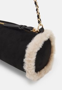 Even&Odd Torba preko tijela - black