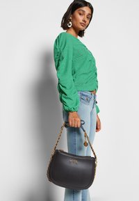 Guess ABEY HOBO - Borsa a tracolla - black