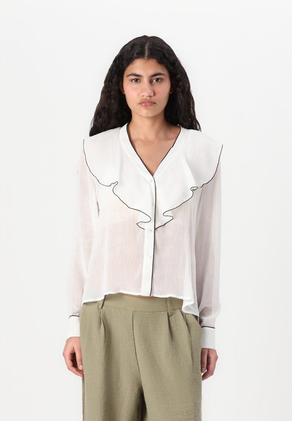 ONLVIBER FRILL V NECK SHIRT - Blouse - cloud dancer