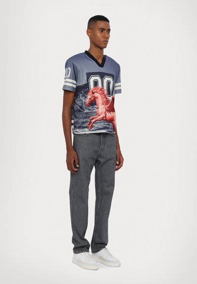 Dhruv Kapoor UNICORN RUGBY TEE UNISEX - Trükipildiga T-särk - multi