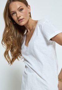 Desires DEDANNON TEE - T-shirts basic - white