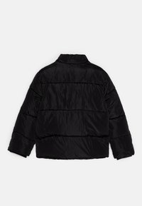 Guess JUNIOR HHOODED PADDED - Vinterjakke - jet black a996