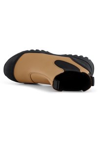 Woden MAGDA - Botines con plataforma - karamell