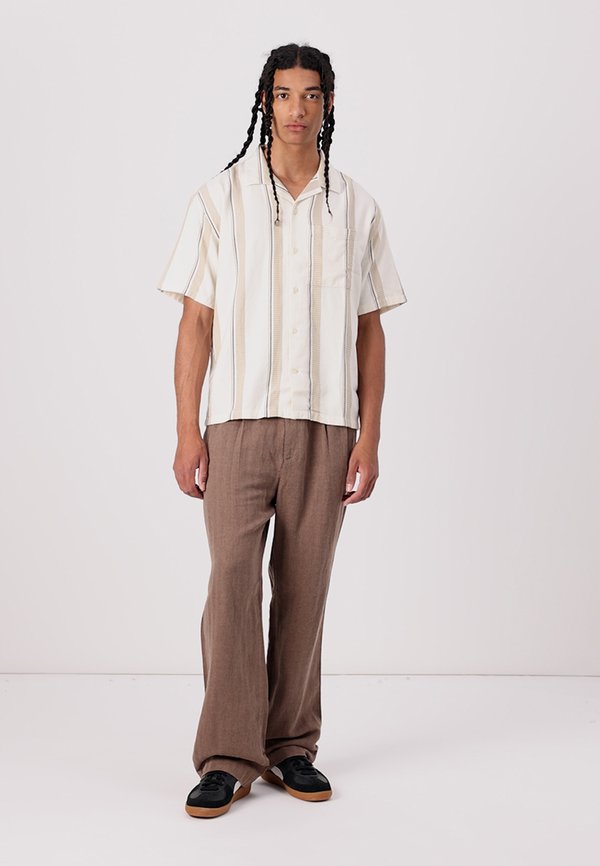 LOOSE TROUSER - Trousers - ground2