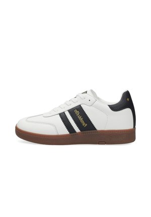 White leather sneaker with black stripes, brown gum sole, gold "Pantofola d'Oro" logo, and a small gold star on the black heel tab.