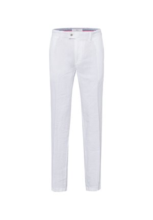 Weiße Slim-Fit-Herrenhose mit Gürtelschlaufen, Knopf, Reißverschluss und vorderen Seitentaschen.