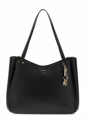 Sac à main en cuir noir texturé avec double bandoulière, logo triangulaire Guess et breloques porte-clés dorées sur le côté droit.