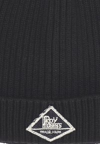 Beanie a coste nera con risvolto. Presenta un'etichetta a forma di diamante bianco con il nome del marchio e il testo "Marchio Registrato".