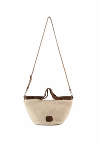 Helle beigefarbene Tasche mit einer strukturierten, flauschigen Oberfläche und dunkelbraunen Lederelementen. Verfügt über einen kurzen Griff und einen verstellbaren Schultergurt.
