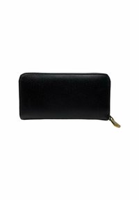 Cartera de cuero negro con superfície texturizada, cierre de cremallera y tirador de cremallera en tono dorado, con forma rectangular y bordes suaves.