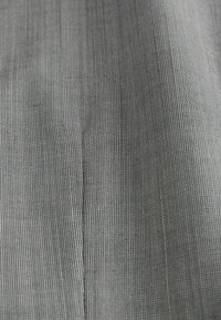 Unausgewählt, grey