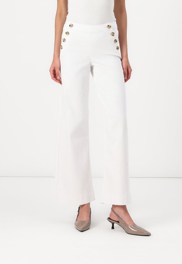 ONLMADISON BUTTON WIDE - Flared Jeans