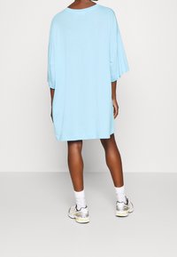 Weekday Jednoduché tričko - light blue
