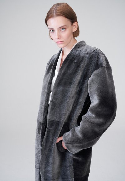 VSP JENNY - Cappotto invernale - black