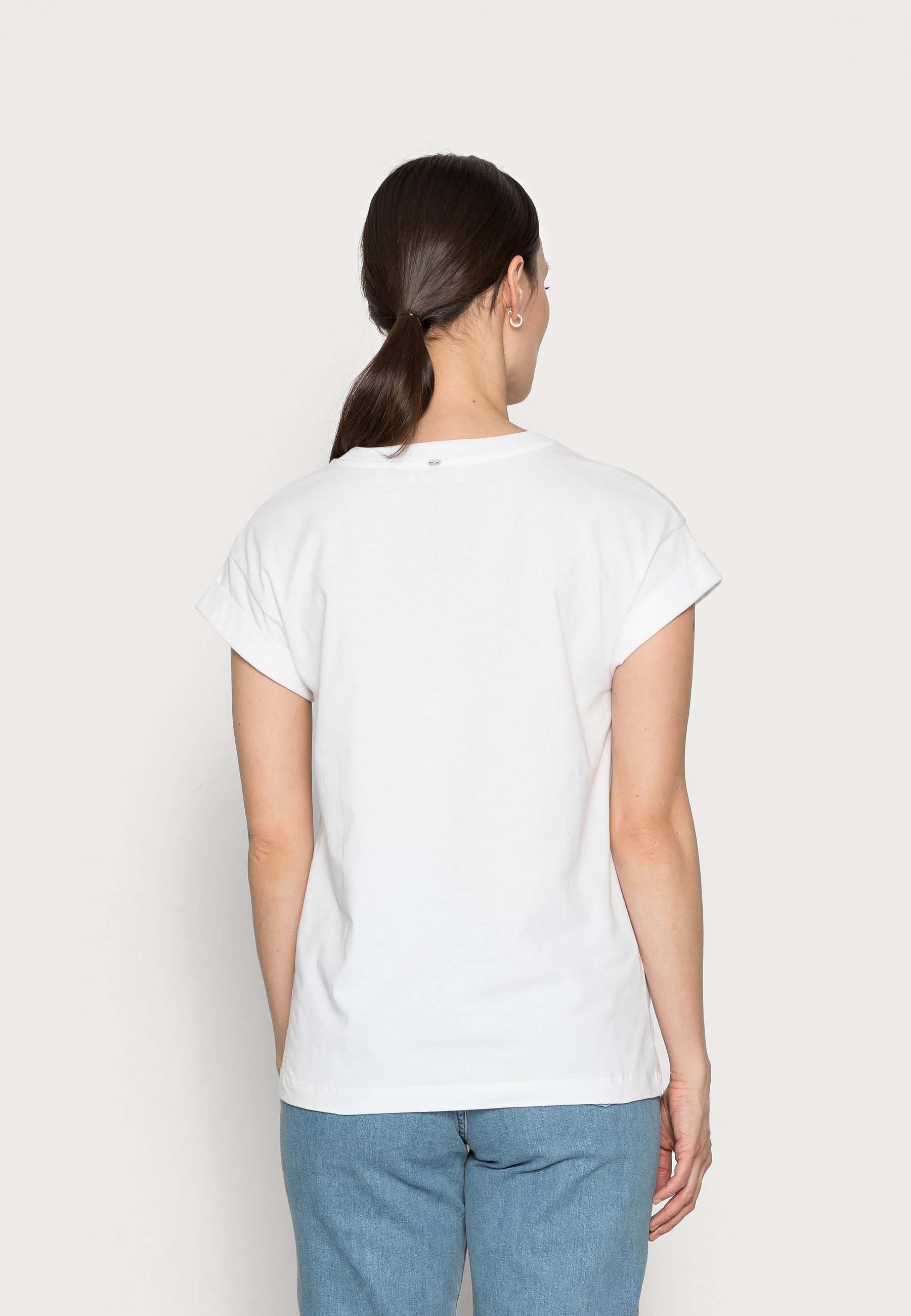 plain white boyfriend t shirt