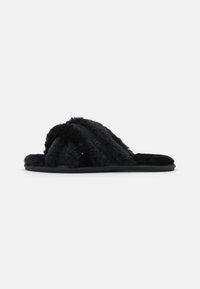 UGG SCUFFITA - Mules - black