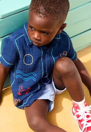 JoJo Maman Bébé, REGULAR FIT - EMBROIDERED CHEESECLOTH SHIRT  . - Skjorter - navy blue seaside