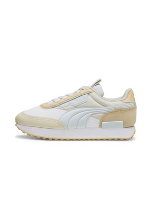 Puma FUTURE RIDER  - Zapatillas - blanc sugarouge amond