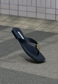Δεν επιλέχθηκε, black