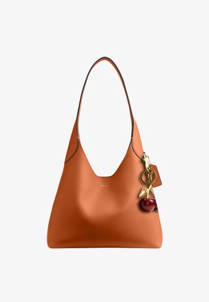COACH, BROOKLYN SHOULDER BAG 28 - Håndtasker - b toffee