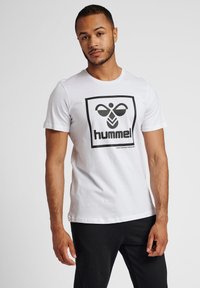 Hummel - HMLISAM 2 0 - Majica kratkih rukava s printom - white Minijatura 1