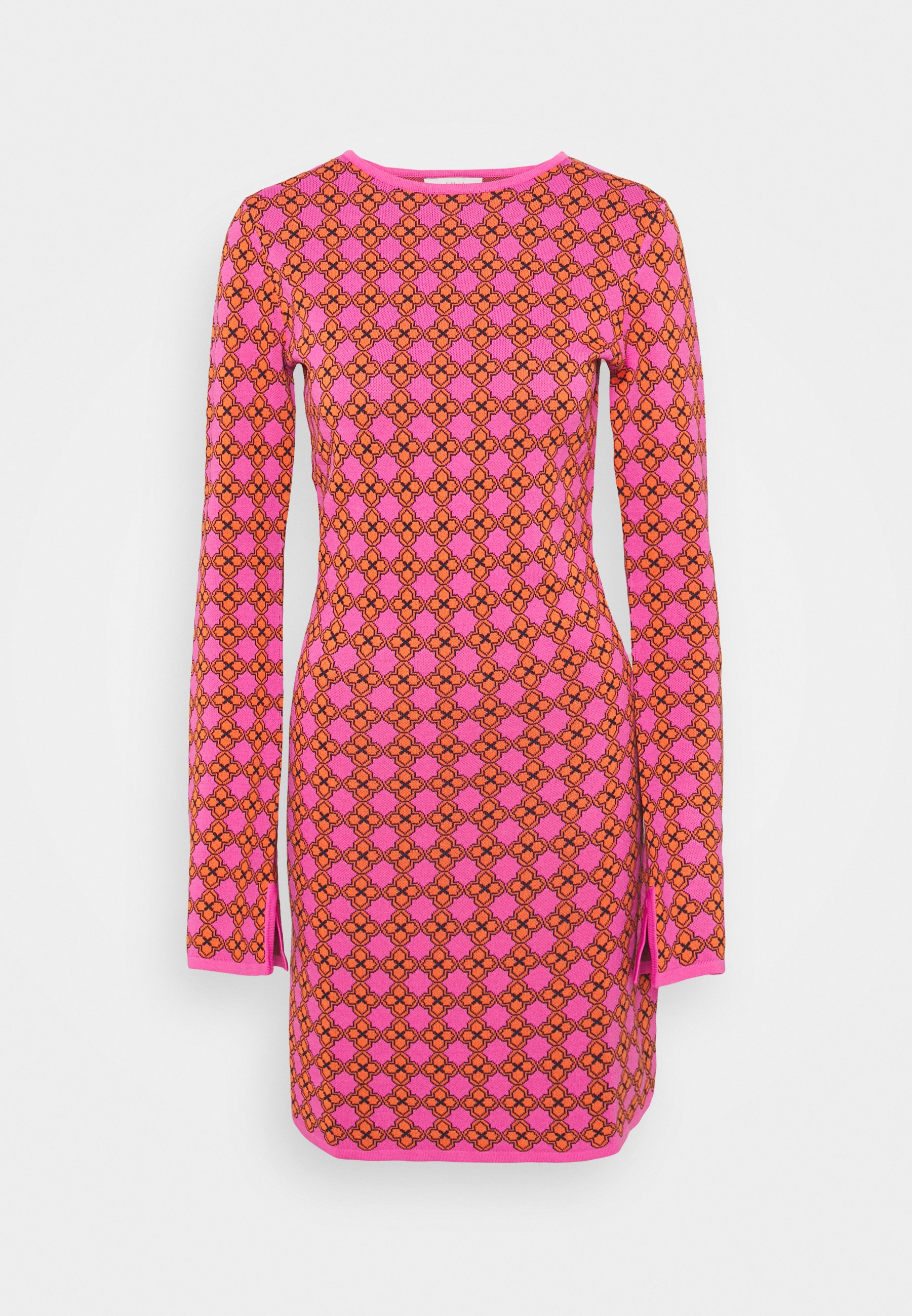 never fully dressed pink jumper