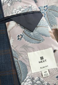 Next SLIM FIT TRIMMED - Kostiuminis švarkas - bright blue