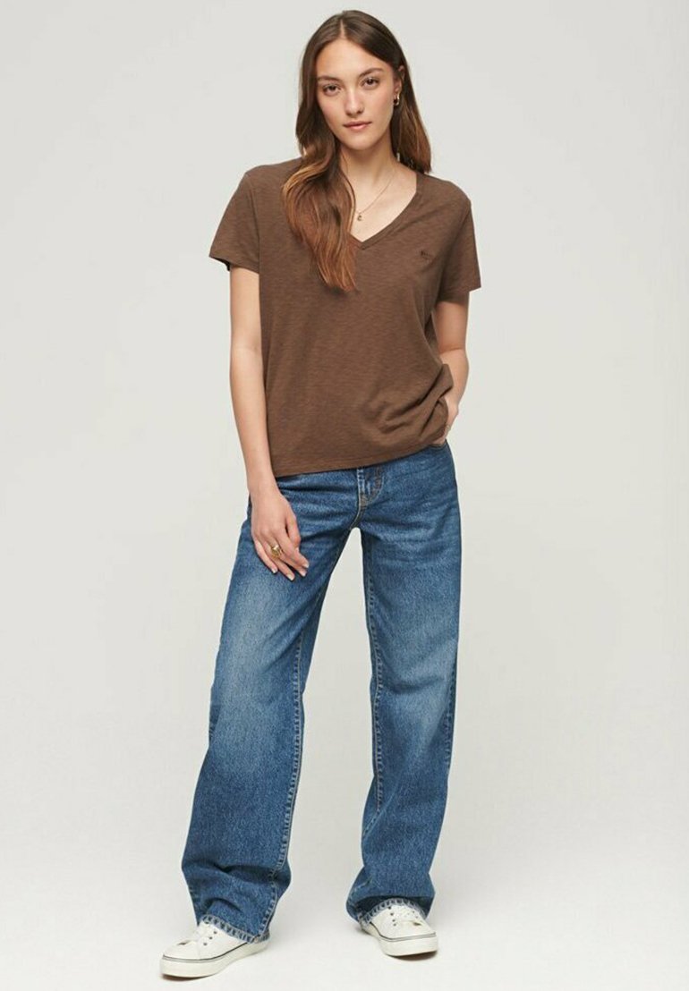 Superdry & Co EMBROIDERED V NECK  - Camiseta básica - pinecone brown