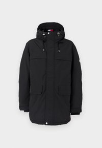 Parka preta com capuz, apresentando cordões, dois grandes bolsos frontais e fecho zip. Textura suave e corte descontraído.