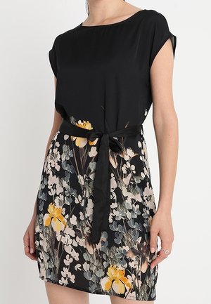 Vapaa-ajan mekko - off-white