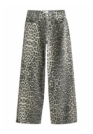 Jeans širokega kroja z leopardjim vzorcem in visokim pasom, izdelani iz denima. Imajo sprednje žepe in gumbno zapiranje. Teksturen živalski vzorec v nevtralnih tonih.