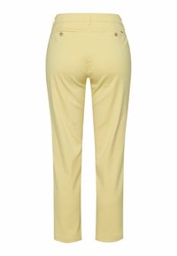 Pantalon droit jaune clair avec poches passepoilées boutonnées à l'arrière et taille simple, présenté de dos sur fond blanc.
