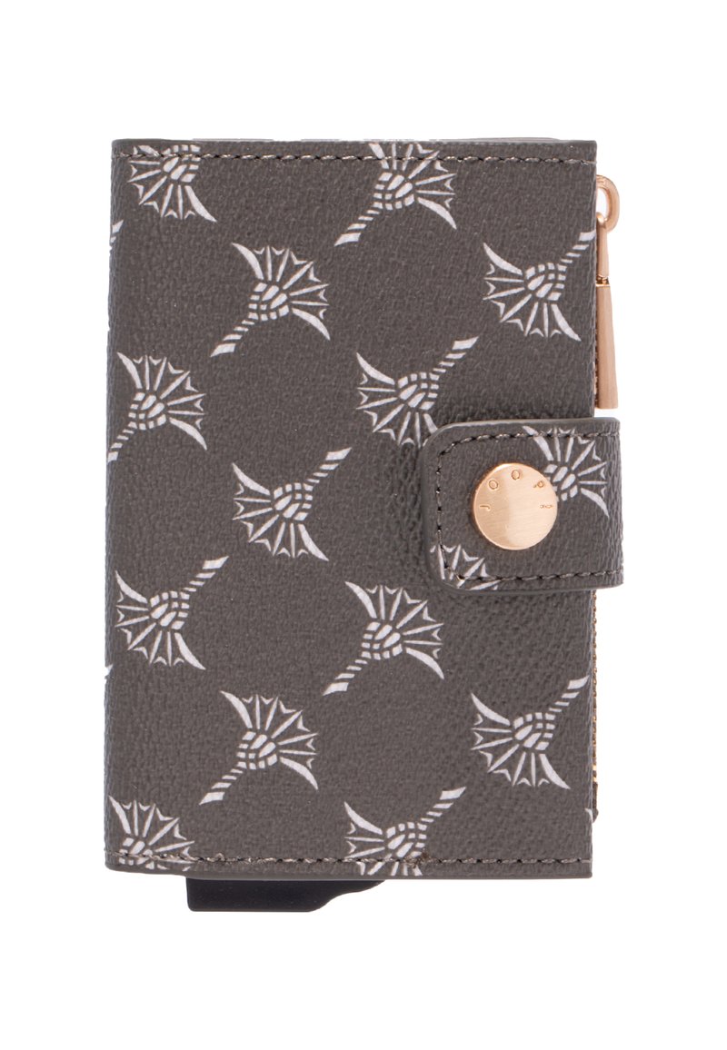 Portafoglio grigio texturizzato con un motivo floreale bianco. Presenta una chiusura a scatto e dettagli in metallo dorato. Design compatto.