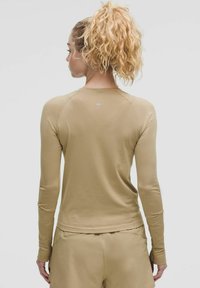 lululemon SWIFTLY TECH LONG SLEEVE RACE 2.0 - Longsleeve - sheer oak sheer oak