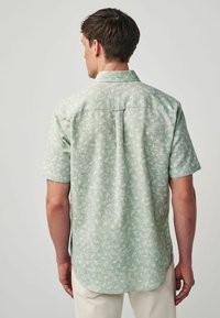 Next SHORT SLEEVE REGULAR FIT - Skjorter - green