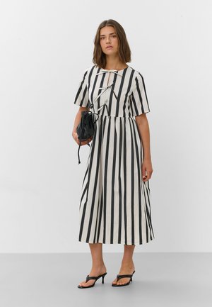 Soaked in Luxury SLNENA  - Φόρεμα ημέρας - black and white stripe