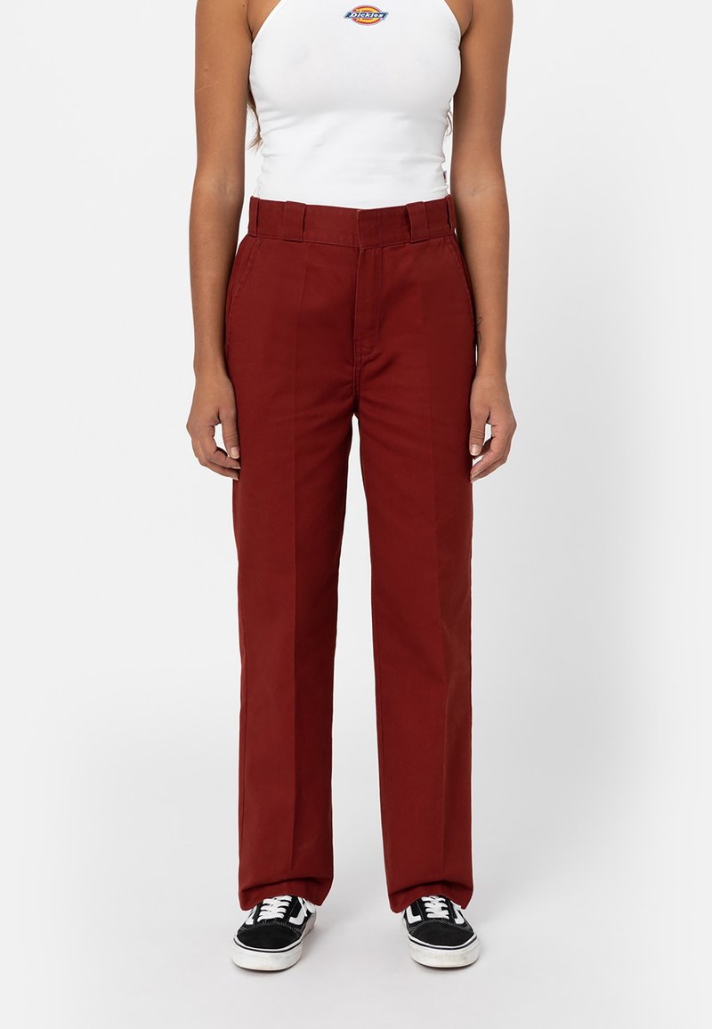 Höga midjade, raka byxor i en rik röd färg, med en robust bomullsmix. Slät textur med en subtil lyster, skräddarsydd passform.