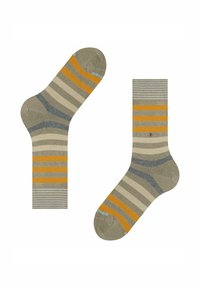 Une paire de chaussettes mi-mollet avec des rayures horizontales beige, gris, orange et blanc sur un fond blanc.