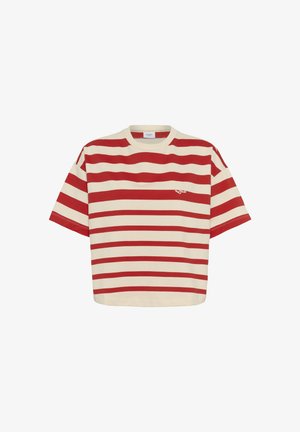 Majica kratkih rukava do struka s širokim vodoravnim crvenim i krem prugama te malim izvezenim logotipom na lijevoj strani prsnog dijela.