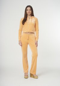 Juicy Couture MADISON - Majica s kapuljačom i patentnim zatvaračem - papaya
