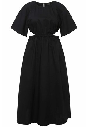 Musta rento mekko lyhyillä hihoilla, pyöreällä pääntiellä, joustavalla vyötäröllä ja virtaavalla hameella; valmistettu sileästä kankaasta, jossa on hieno kiilto.