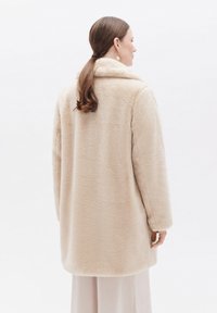 Caroll FRENCH BRAND FASHION ELEGANT; MODERN - Halflange jas - marron