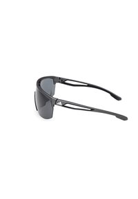 Gafas de sol deportivas negras con un diseño envolvente, lentes oscuros y brazos aerodinámicos con acentos recortados para una comodidad ligera.