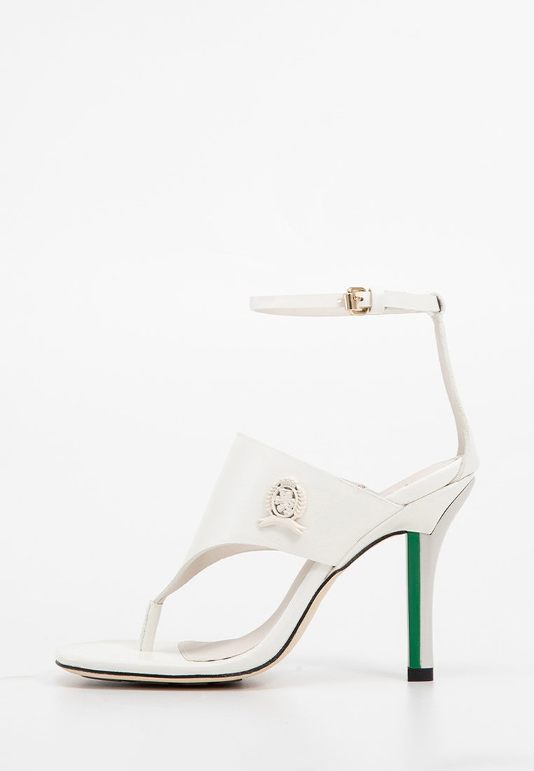 Tommy Hilfiger Teensandalen crème Tommy Hilfiger Teensandalen crème