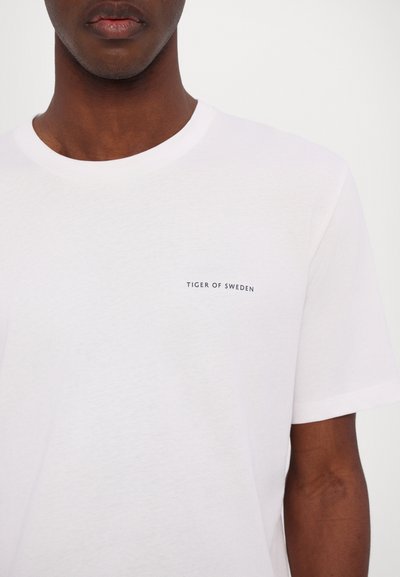Tiger of Sweden PRO - Základné tričko - pure white