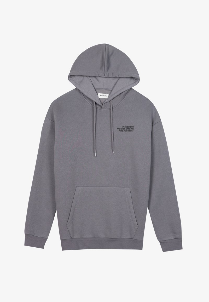 Grijze katoenen hoodie met een voorzak, trekkoordcapuchon en subtiele grafische tekst op de borst. Zachte textuur en losse pasvorm.