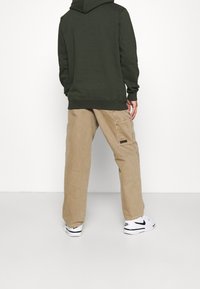 Cleptomanicx Jersey con capucha - olive