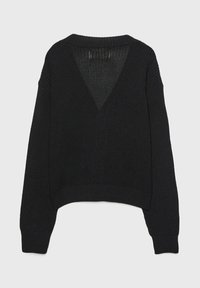 Czarny dziany sweter z długim rękawem, z siateczkowym detalem w kształcie litery V na plecach oraz ściągaczami przy mankietach i na dole.